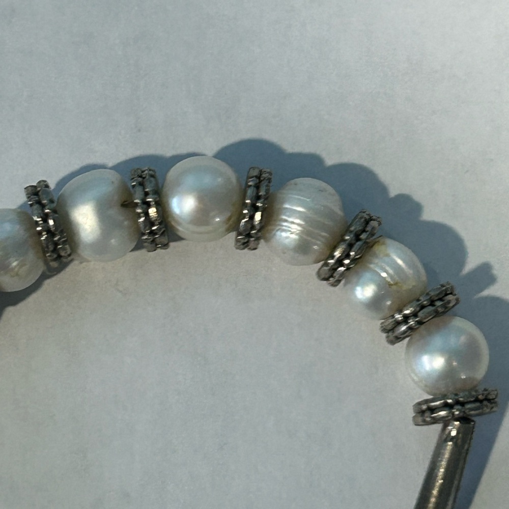 Brighton Pearl Spacer Silver Tone Stretch Heart Toggle Bracelet - Picture 3 of 7